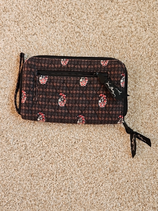 Vera Bradley Handbags - Vera Bradley Size OS Black with Pink Floral Quilted Wristlet Wallet